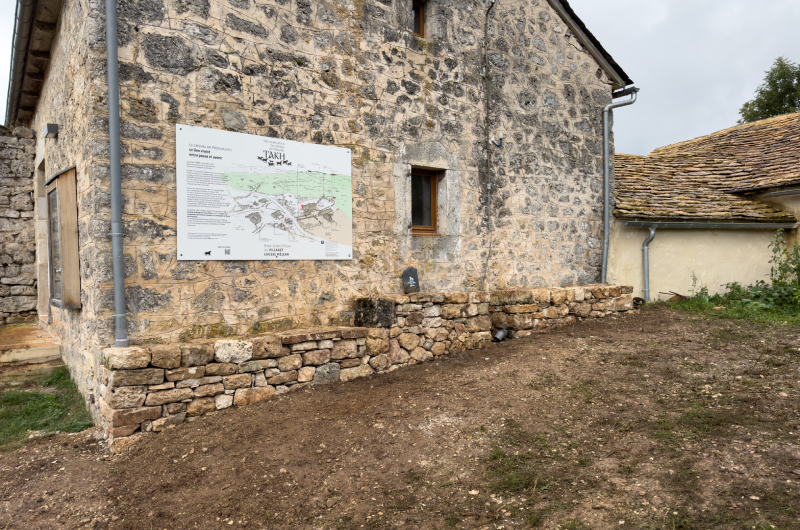rénovation mur pierre gard lozère